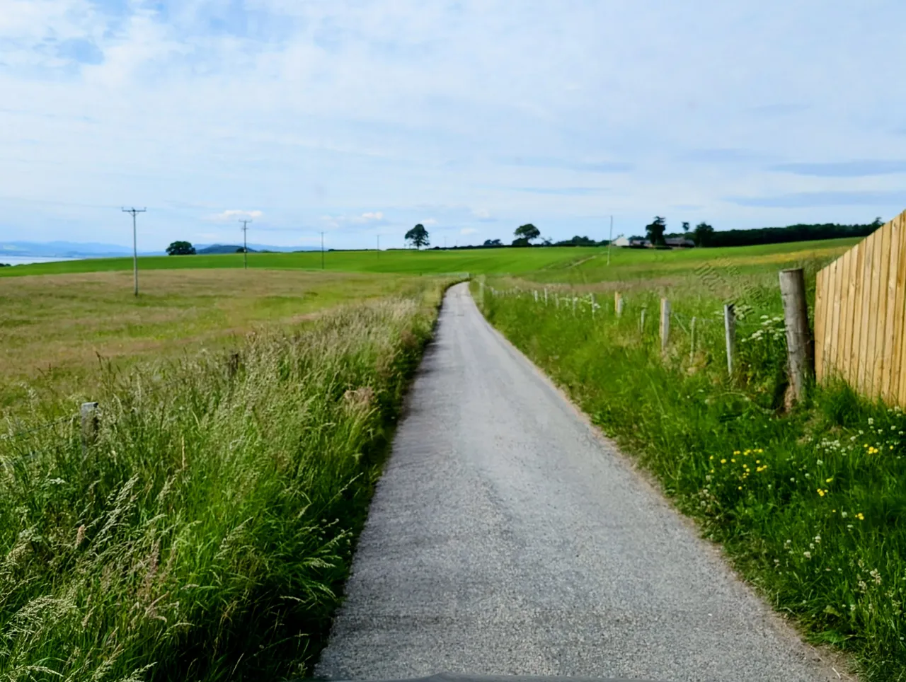 This road had a 60mph speed limit. It's barely one lane.