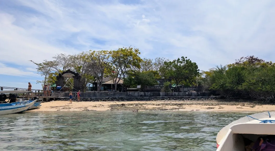 Landing at Menjangan Island