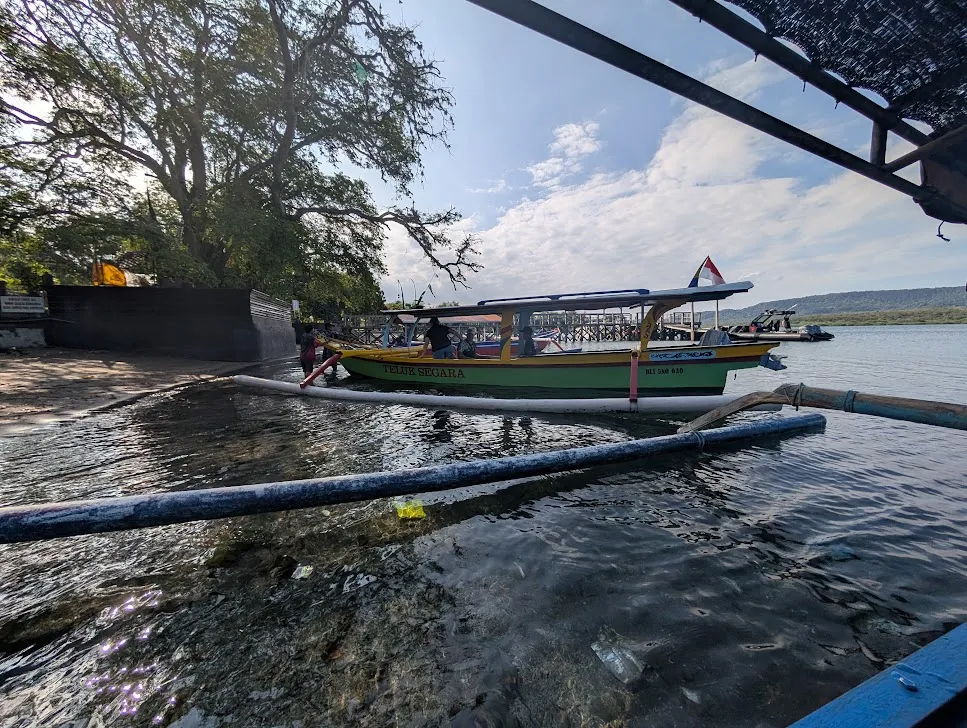 View from our sampan to another one. Ours wasn’t quite as nice-looking, but we had a great guide and driver.